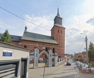 Tragiczny wypadek pod Włocławkiem. Znany ksiądz walczy o życie po zderzeniu z łosiem