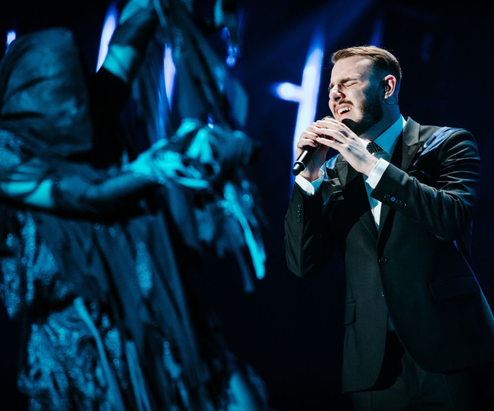 Eurowizja 2022, drugi półfinał. Krystian Ochman zachwycił swoim występem! 