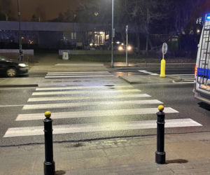 Potrącenie na przejściu w centrum. Pieszy w stanie krytycznym