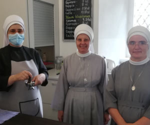 Kawiarnia u św. Jadwigi w trzebnickim klasztorze sióstr Boromeuszek