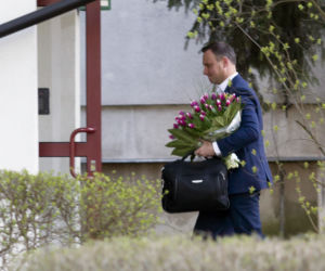 Ślusarz pobił sąsiada Dudy