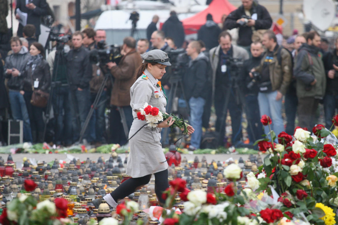 Warszawa dzień po katastrofie smoleńskiej