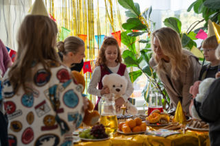 Na dobre i na złe, odcinek 981: Aleś zostaje oskarżony o zabójstwo własnego przyjaciela