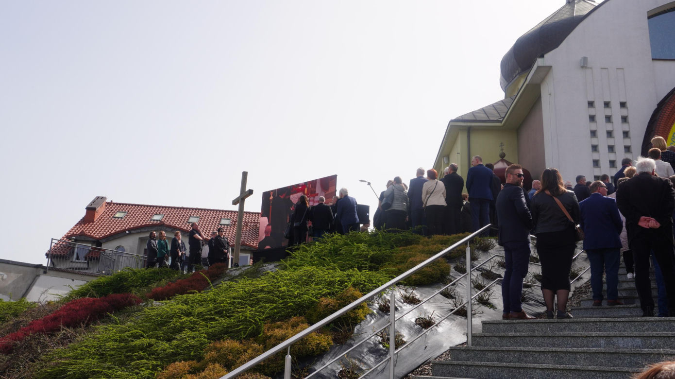 Pogrzeb Mirona Sycza. Tłumy pożegnały wicemarszałka województwa warmińsko-mazurskiego