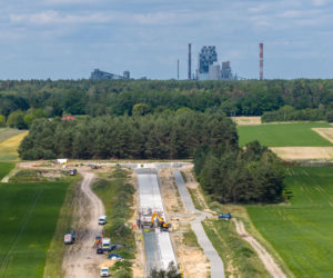 Betonowa technologia na gminnej drodze w Ożarowie