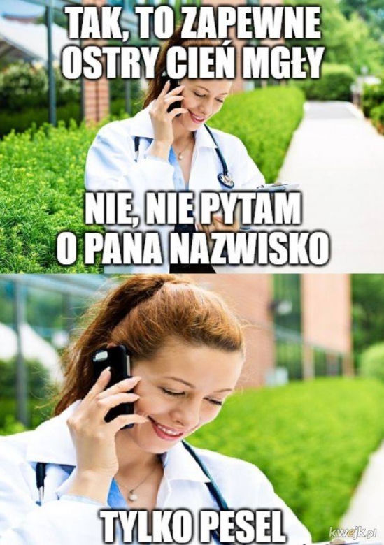 Rapujący Andrzej Duda hitem internetu. Tak prezydent walczy z ostrym cieniem mgły [MEMY]