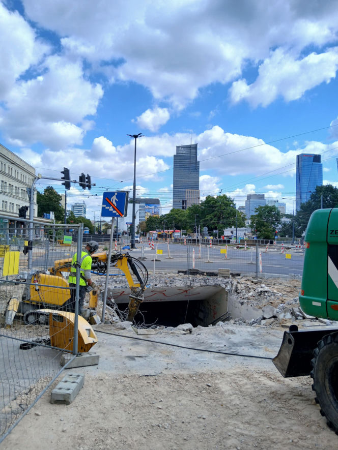 Likwidacja przejścia podziemnego na skrzyżowaniu ul. Młynarskiej i Wolskiej w Warszawie