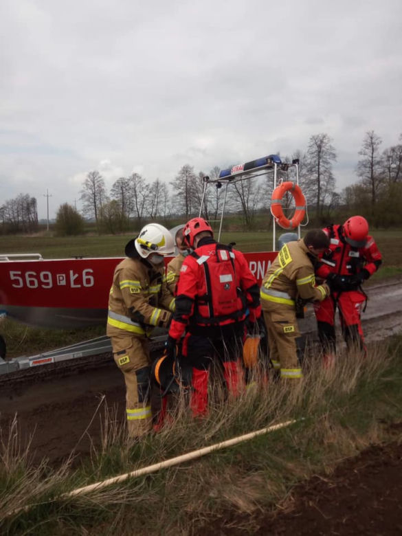 Pleszew: Tragiczny finał poszukiwań 71-latki! Jej ciało znaleziono w rzece