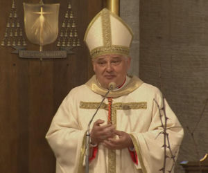 Kardynał Konrad Krajewski nowym metropolitą łódzkim. Przejął urząd po Grzegorzu Rysiu