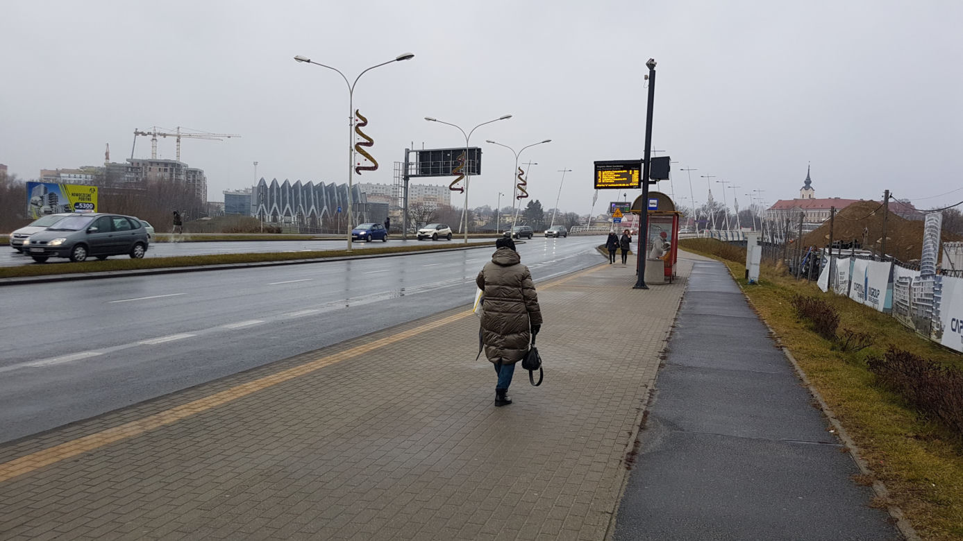Rzeszów wymienia kolejne wiaty przystankowe. W tym roku pojawi się 27 nowych wiat