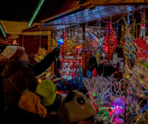 Ruszył świąteczny Jarmark w Bytomiu. Kultowy tramwaj i kaszanka wikinga