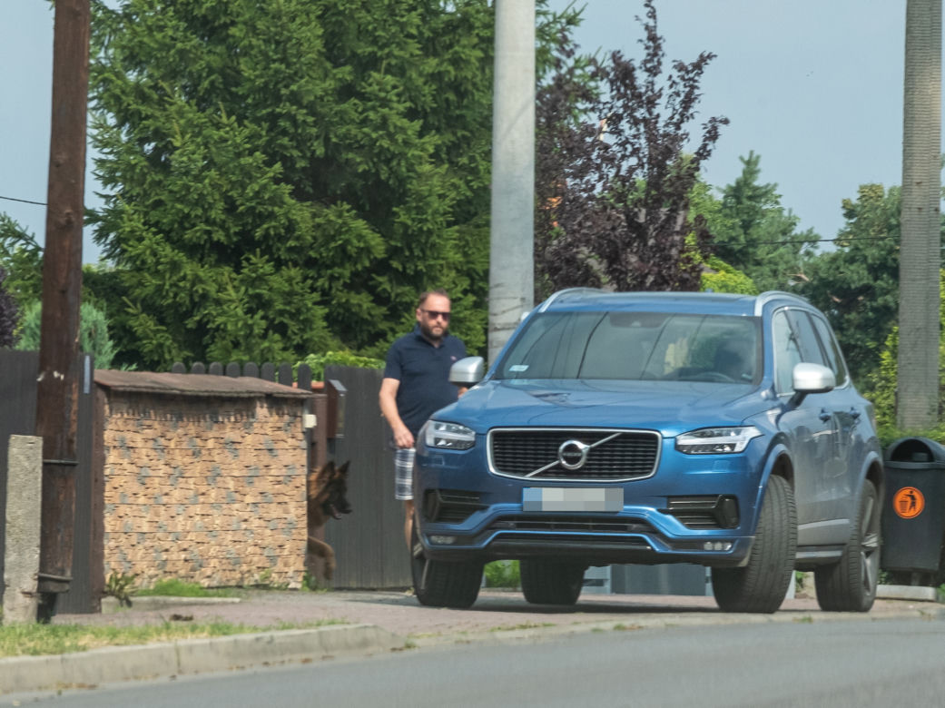Zarabiał fortunę, jeździł luksusowymi autami. Samochody Kamila Durczoka