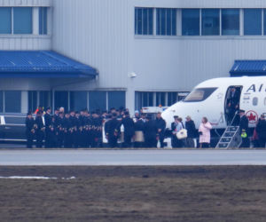 Stewardesa przeżyła katastrofę lotniczą. Ujawniono jej obrażenia