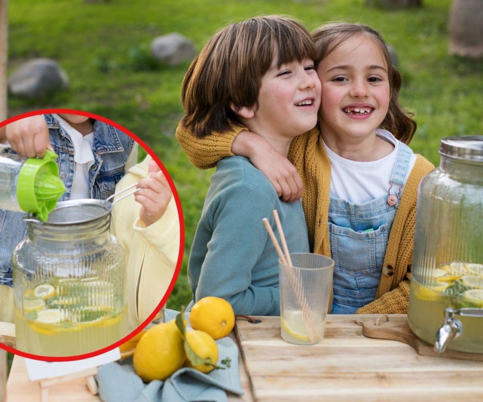 Dzieci sprzedają lemoniadę przy drogach. Co na to sanepid i straż miejska?