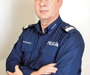 Aferzysta napisał książkę z komendantem