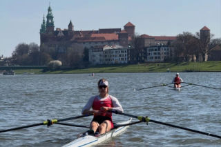 Rozpromienione Janja Lesar i Katarzyna Zillmann tańcują na ulicy. Fajna para?