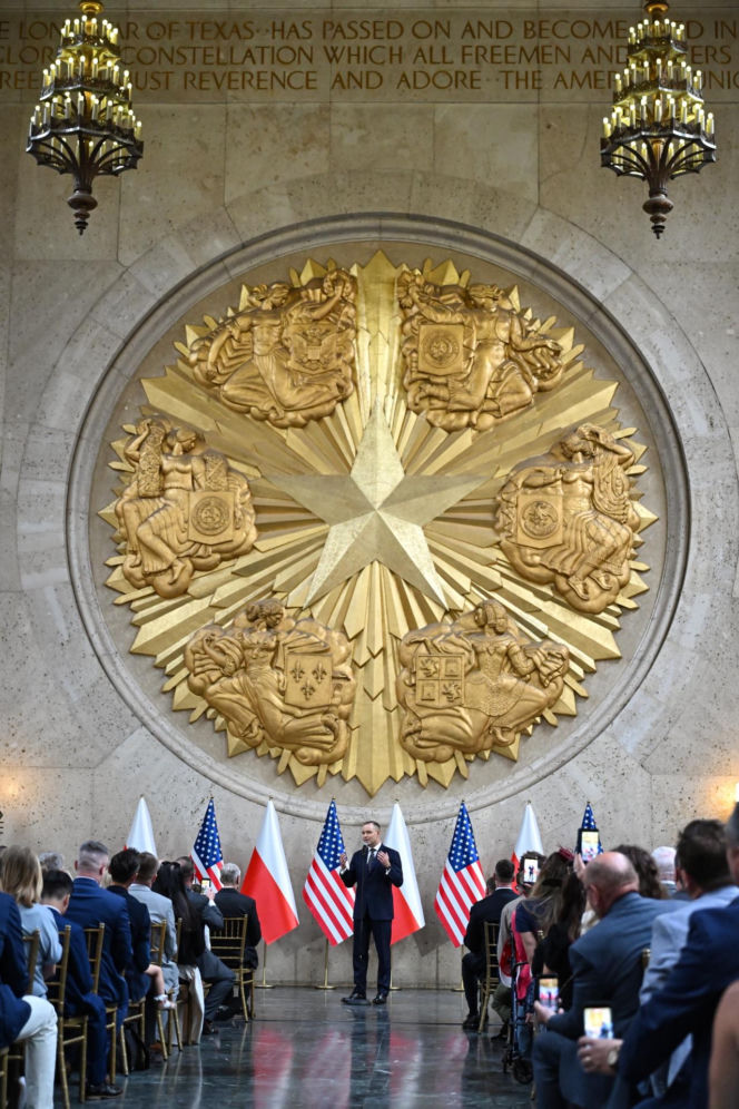 USA/ Prezydent Nawrocki podziękował przedstawicielom Polonii za to, że są ambasadorami Rzeczpospolitej Polskiej