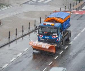 Gołoledź paraliżuje Polskę! Ekstremalna pogoda w całym kraju. Zostań w domu [RELACJA NA ŻYWO]