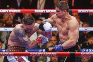 Ołeksandr Usyk pokonał Rico Verhoevena! Dziwna decyzja sędziego! RELACJA i WIDEO