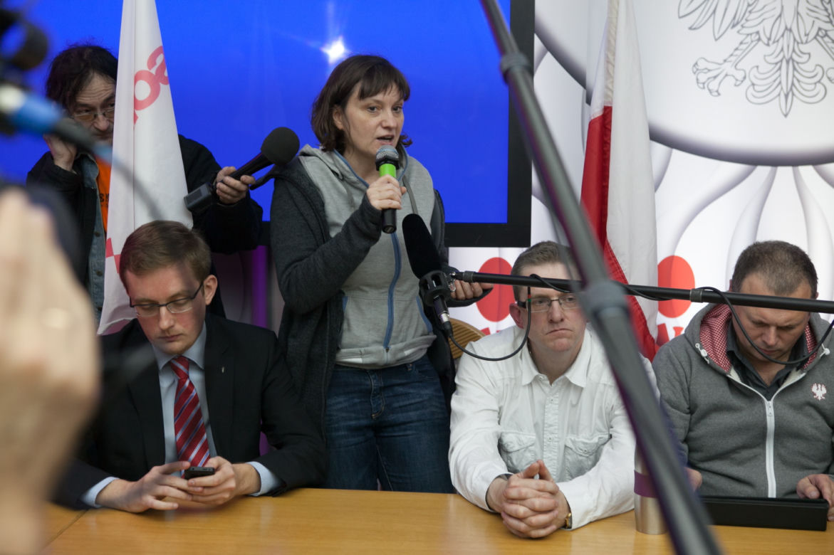 Manifestacje pod siedzibą PKW