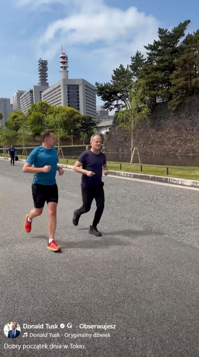 Donald Tusk biega po Tokio
