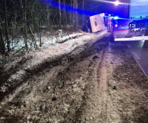 Na trasie Wyszków-Łochów na DK 62 doszło do wypadku autobusu