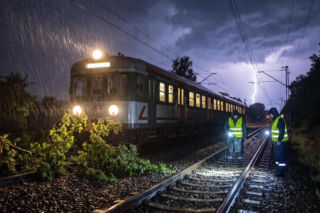 Burze paraliżują Zachodniopomorskie. Co zatrzymało pociąg z pasażerami w nocy?