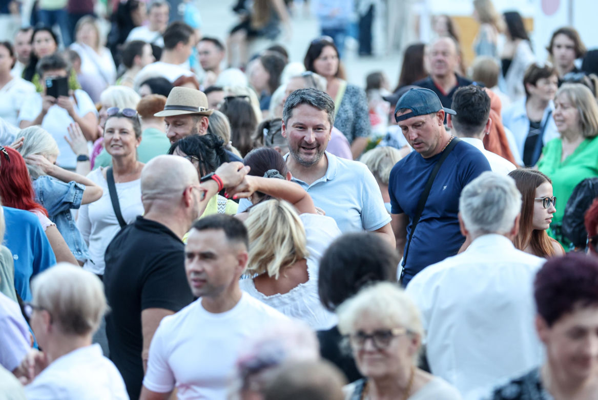 Potańcówka w Katowicach na Rynku "Roztańczony Wyspiański"