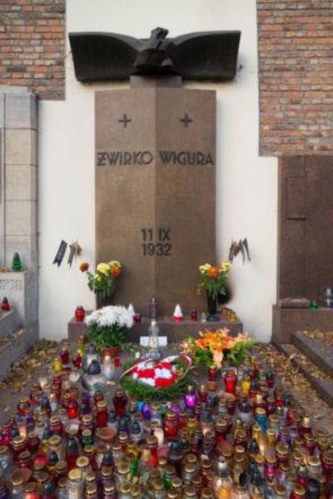 Żwirkowisko – miejsce śmierci najsłynniejszych polskich lotników. Musi je zobaczyć każdy pasjonat lotnictwa!
