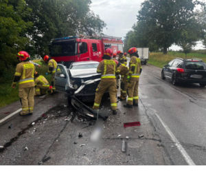 W Starych Kupiskach osobówka zderzyła się z cysterną przewożącą mleko