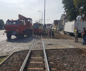 Tramwaj zderzył się z betoniarką