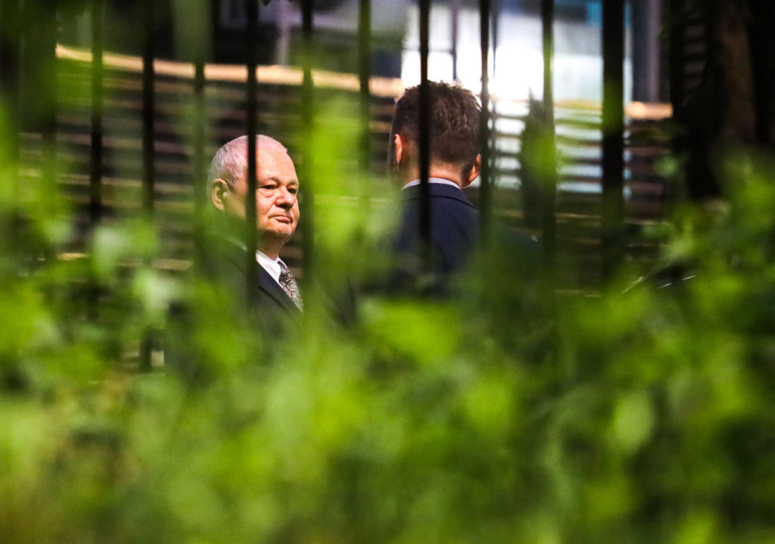Ujawniamy kulisy posiedzenia klubu PiS w siedzibie partii