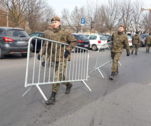 Szpital w Poznaniu staje STREFĄ ZAMKNIĘTĄ! Będzie policja i wojsko!