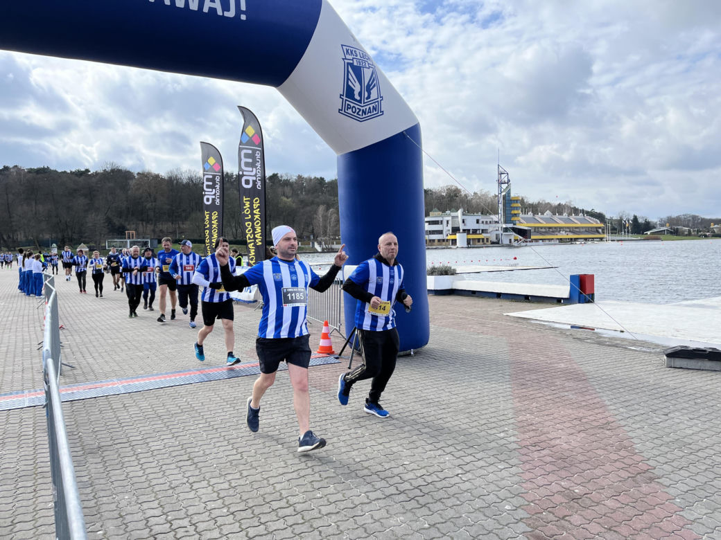 Kibolska Dycha 2024. Wyjątkowy bieg kibiców Lecha Poznań