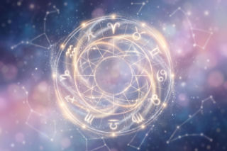 Horoskop na dziś, 29 czerwca. Gwiazdy przynoszą energię uwolnienia, ten dzień pomoże Ci zamknąć przeszłość i odzyskać wewnętrzną harmonię