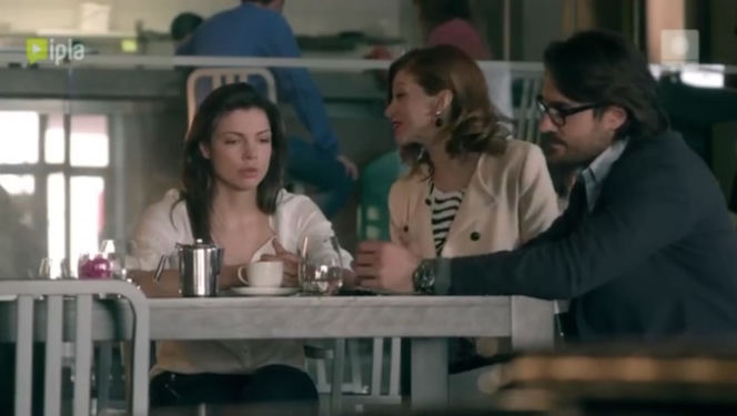 To nie koniec świata 2 sezon odc. 21. Anka (Karolina Gorczyca), Adam (Piotr Stramowski), Kamila (Ada Fijał)