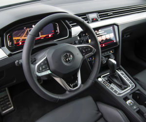Volkswagen Passat Variant R-Line Edition 2.0 TDI 240 KM DSG7 4MOTION