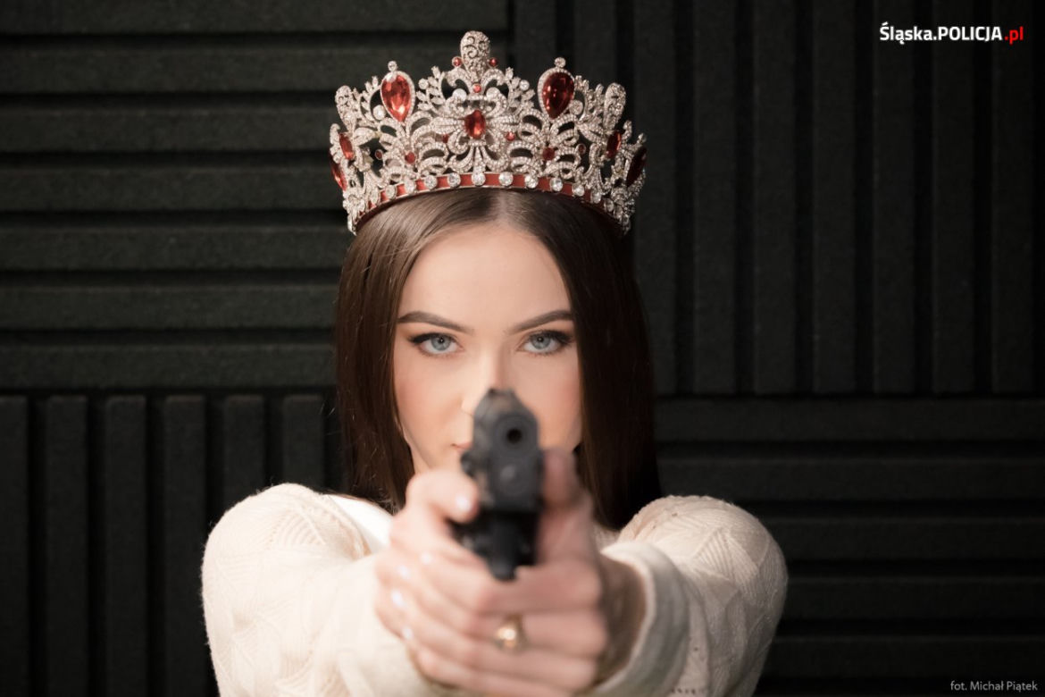 Miss Polski z Katowic wstąpiła na jeden dzień do policji. Anna Maria-Jaromin wzięła udział w teście sprawnościowym