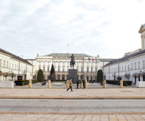 Stolica pożegna premiera