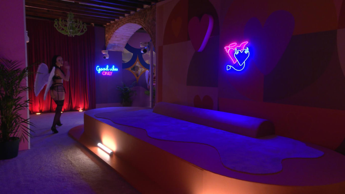 Love Island 9