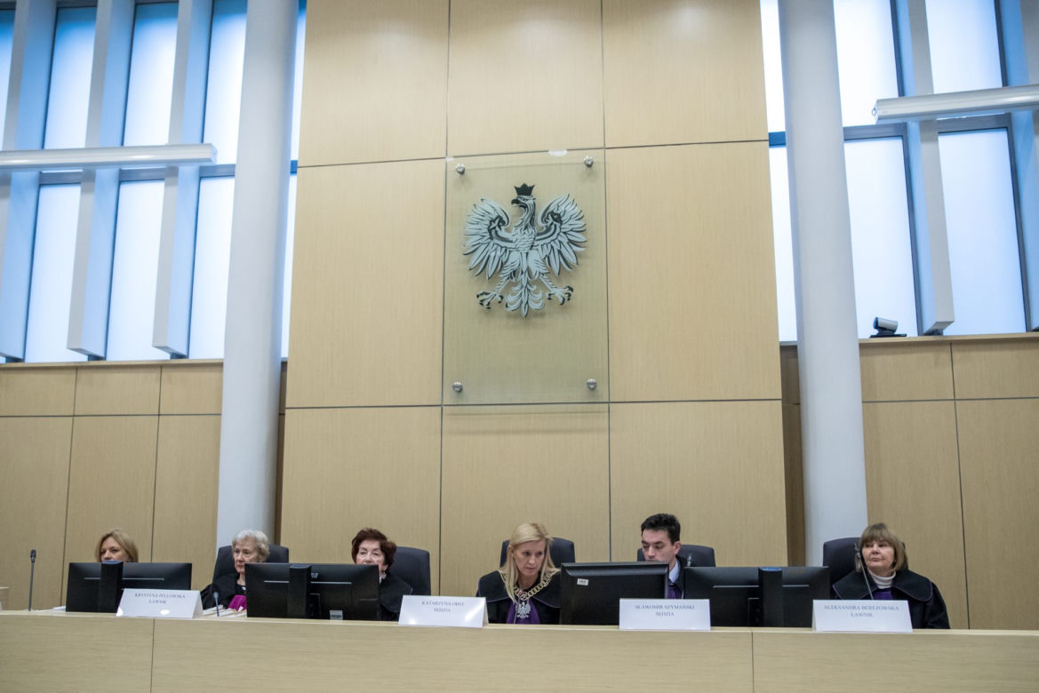 Prokuratura oskarża byłych milicjantów o udział w zabójstwie dziennikarza Jarosława Ziętary