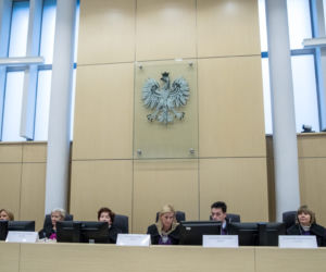 Prokuratura oskarża byłych milicjantów o udział w zabójstwie dziennikarza Jarosława Ziętary