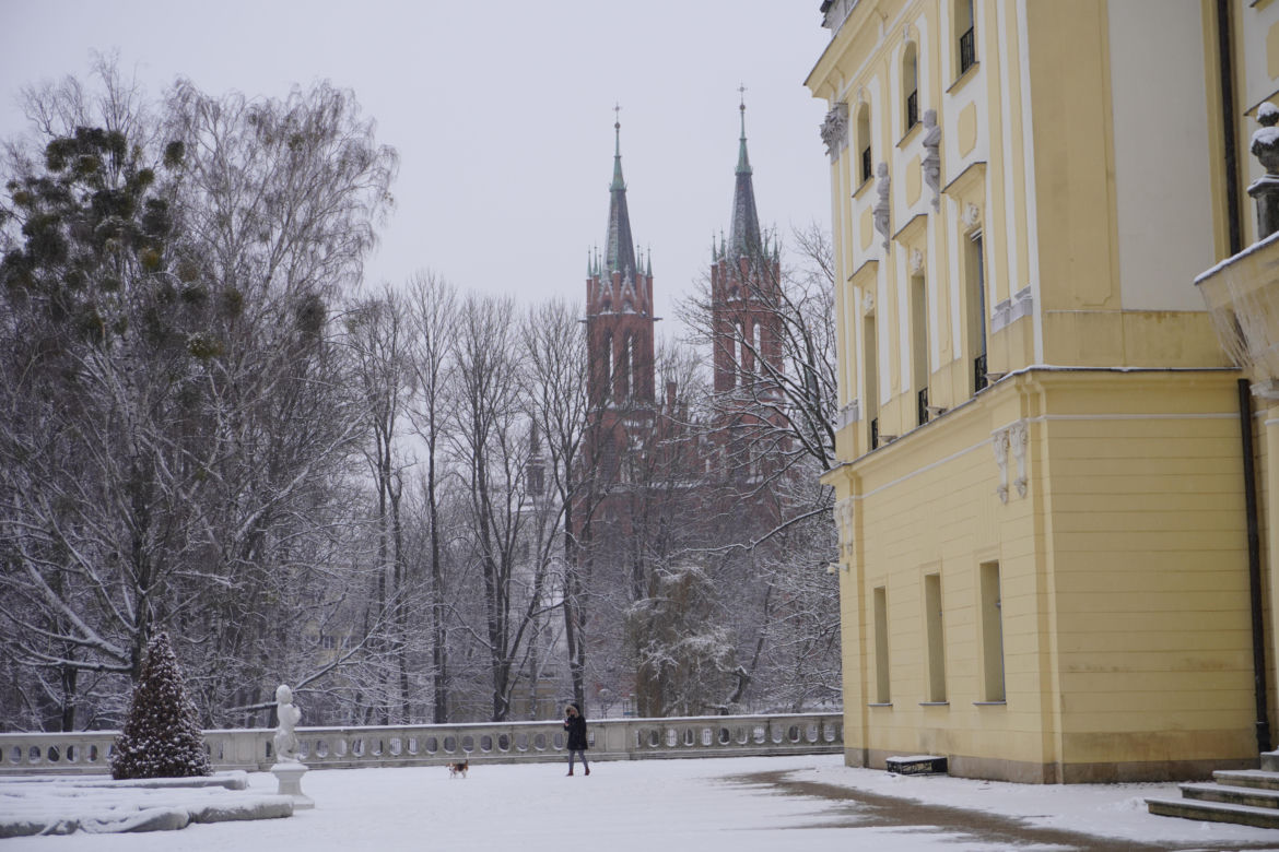 Białystok pod śniegiem. Tak prezentuje się zasypana stolica Podlasia