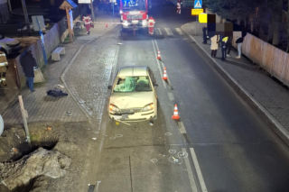 Koszmarne potrącenie pieszej. Kobieta z licznymi obrażeniami trafiła do szpitala