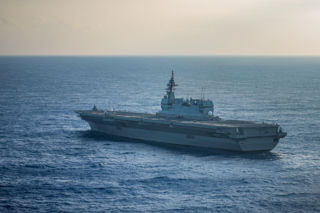 JS Izumo (DDH-183)