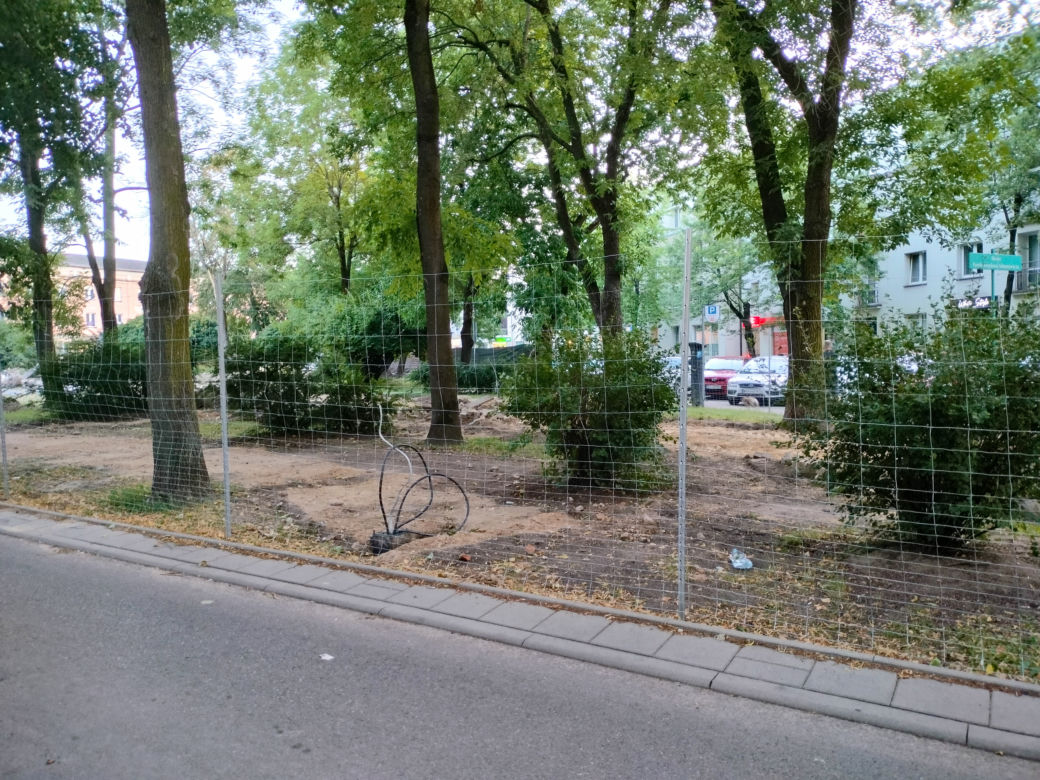 Trwa remont Skweru Pawła Bogdana Adamowicza w Białymstoku