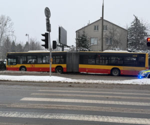 Wypadek autobusu miejskiego w Markach. Są ranni
