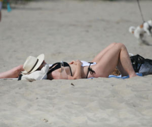 Ewa Skibińska na plaży