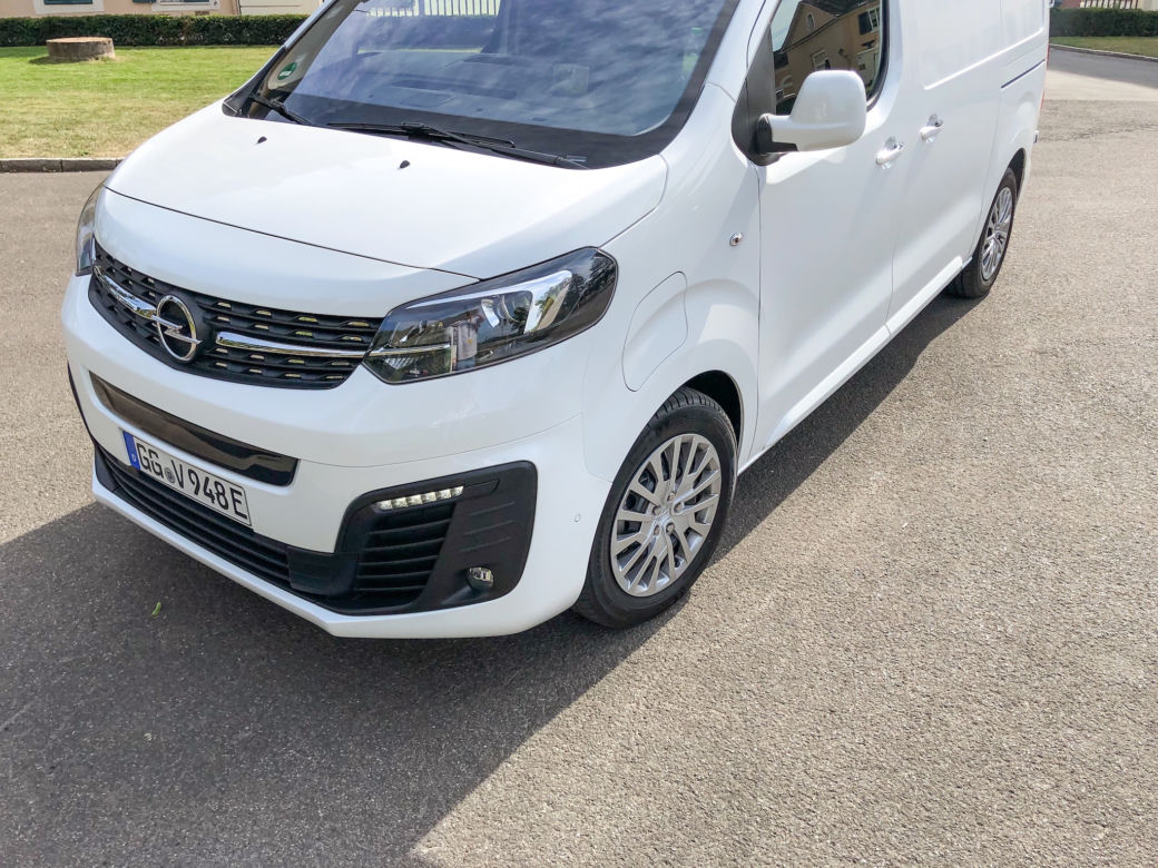 Opel Vivaro-e i Zafira-e - zużycie energii i zasięg