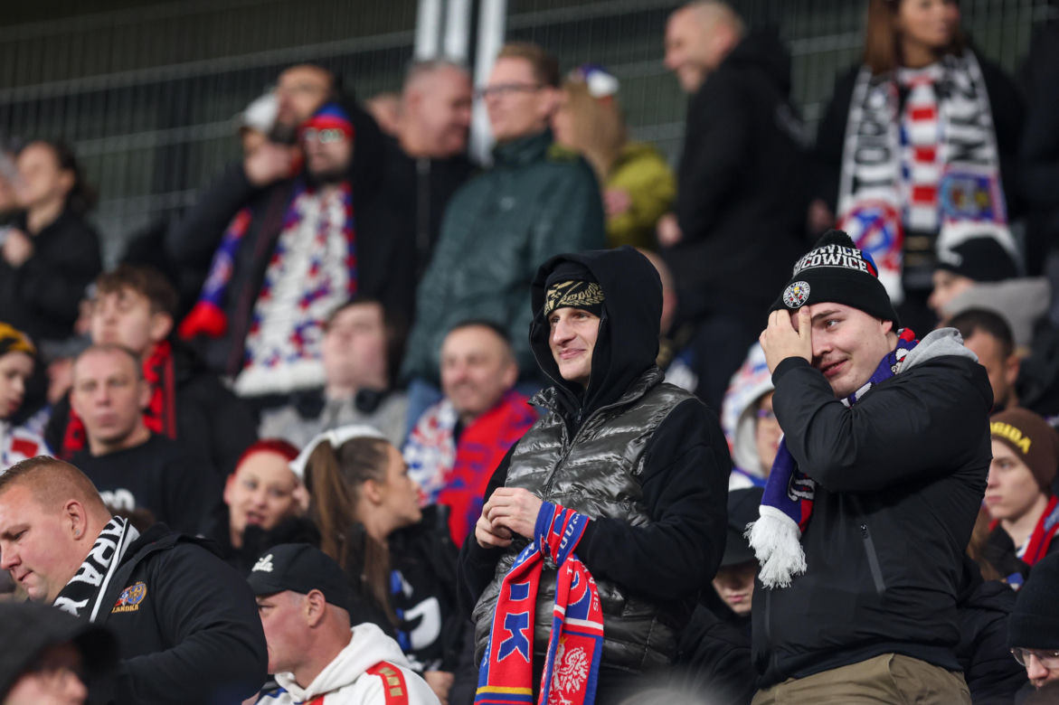 Górnik Zabrze - Legia Warszawa: Zdjęcia kibiców i zawodników z hitu 13. kolejki PKO BP Ekstraklasy